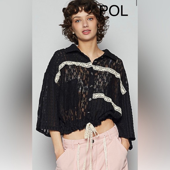 BP32-1🖤🤍NEW! POL perfection in Black Lace Button-Up Top with Cream Accents! Wow! - Picture 4 of 7